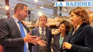 Firenze, il commissario europeo all’agricoltura Christophe Hansen fa tappa alla Coop