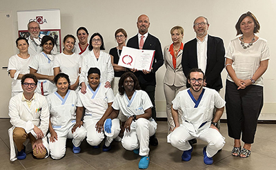 2-(4).jpg Modello Gentlecare per la Fondazione Brescia Solidale Onlus